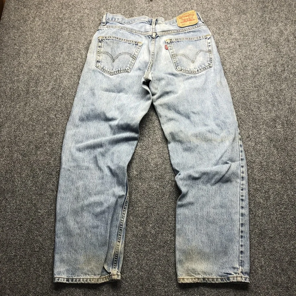 Levis 550 Jeans Mens 33x30 Light Wash Blue Relaxed Fit Tapered Denim Pants